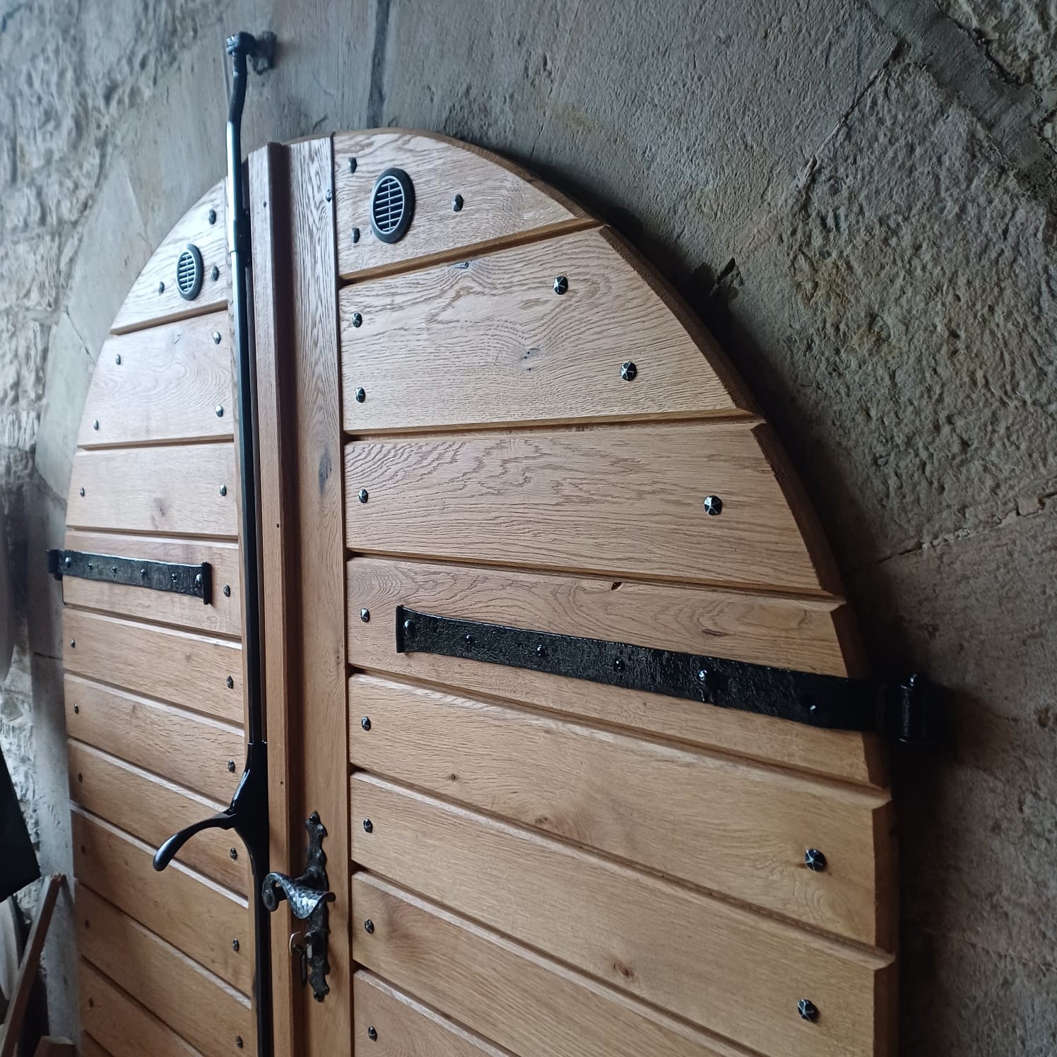 Hobelarbeit am Holz